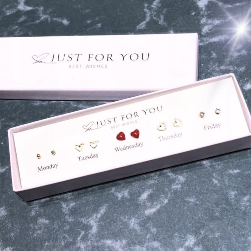 c4_tds0473_Zestaw kolczyków na prezent LOVE