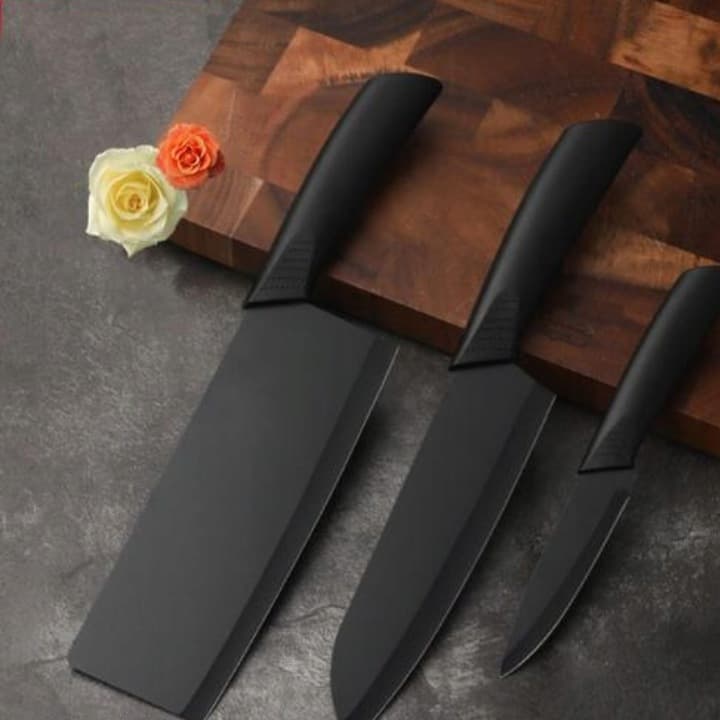 B4_tds0590_Zestaw noży SetBlackKuro