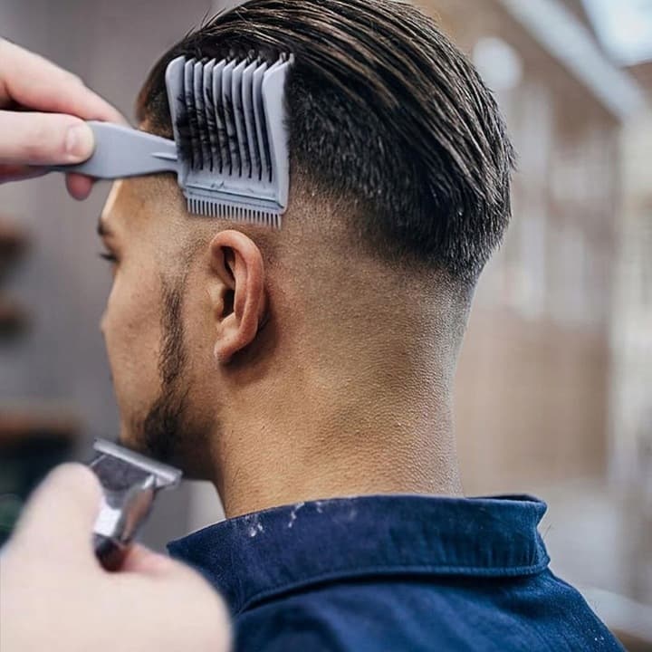 A7_tds0354_Grzebień do cieniowania włosów