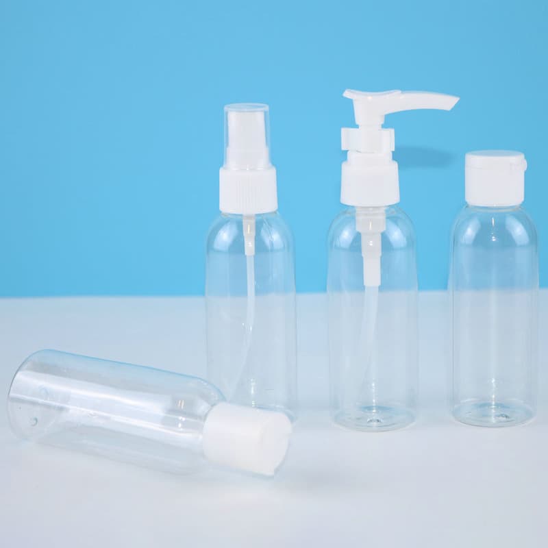 B7/BX15_tds0428_Zestaw pojemników turystycznych do samolotu