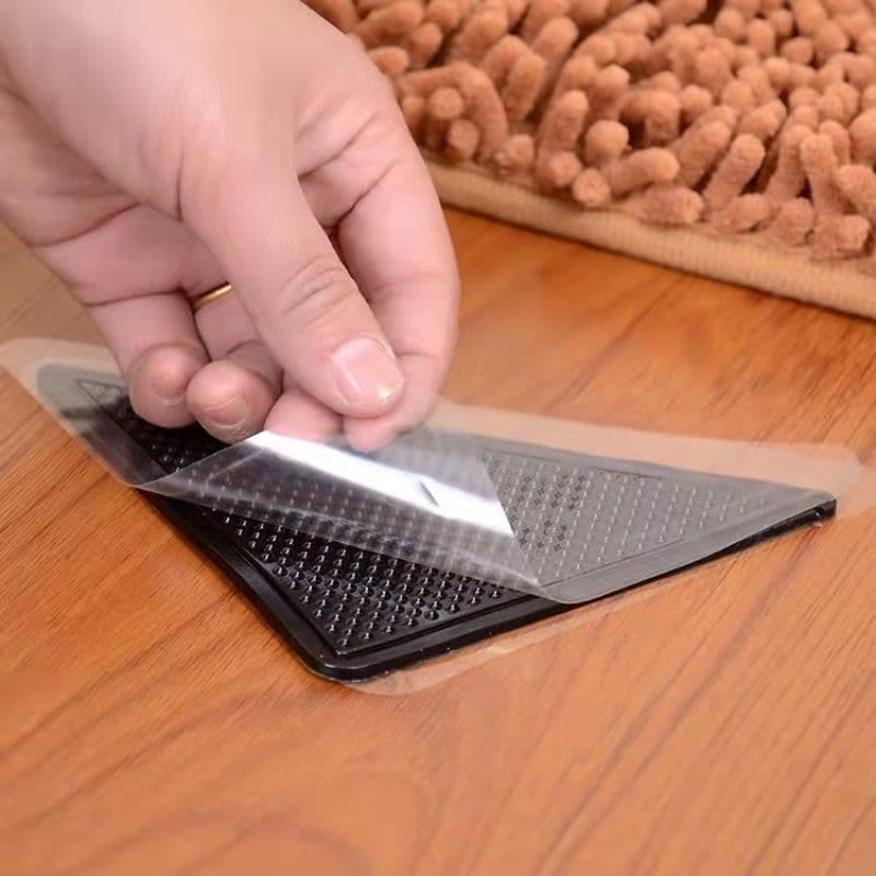 A10_tds0712_Najklejki antypoślizgowe pod dywan