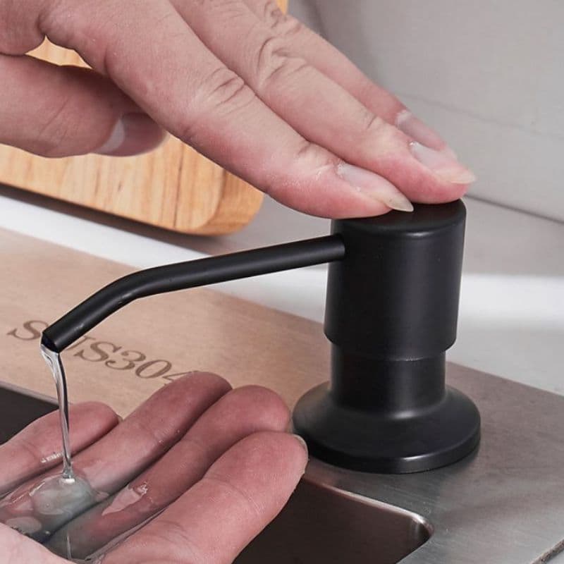 CX3_tds0714_Dozownik do mydła black 300ml