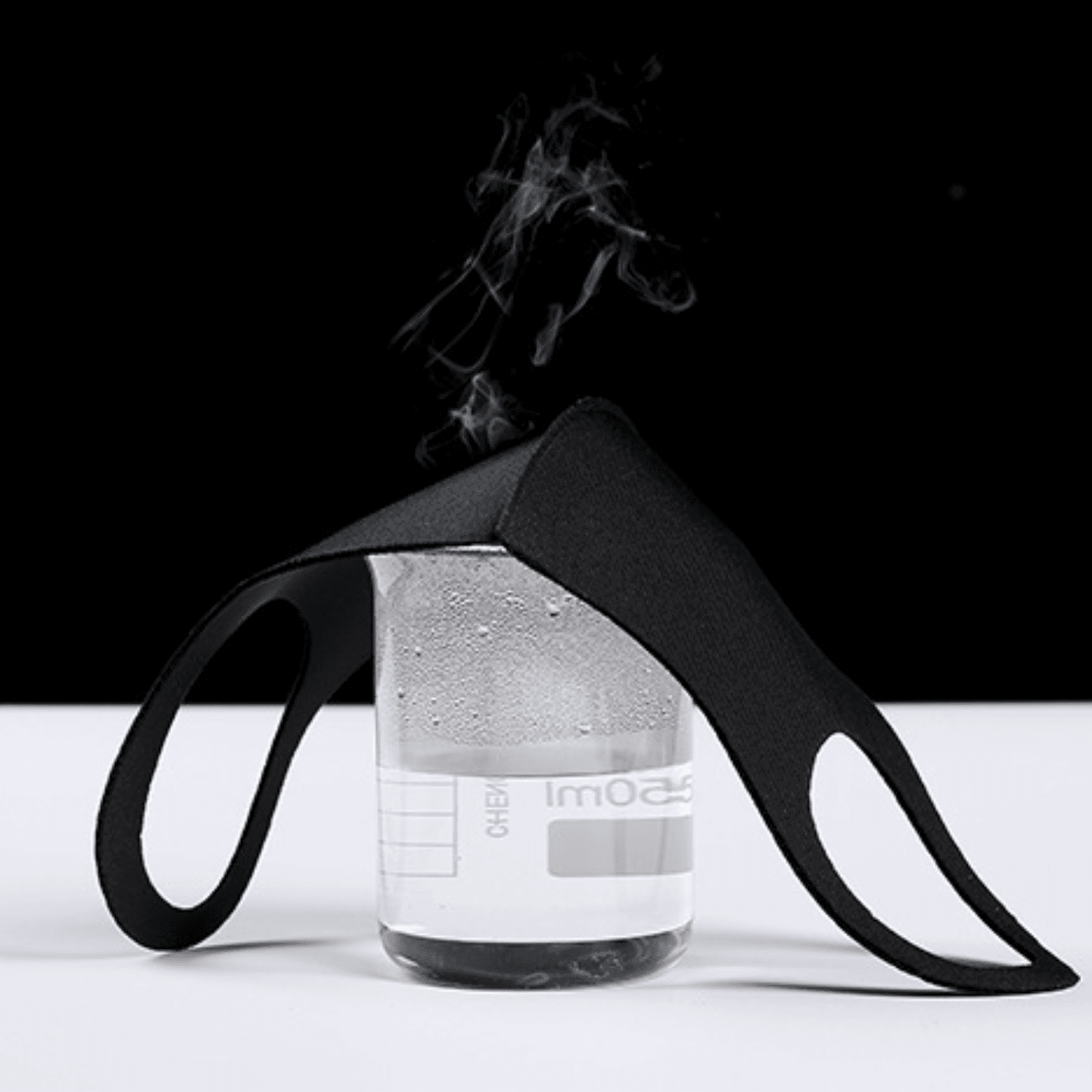 a9/ AX2_Q43 Maska czarna