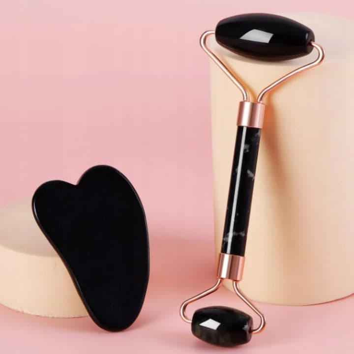 A8_D14_tds0133_guasha + roller_set CZARNY