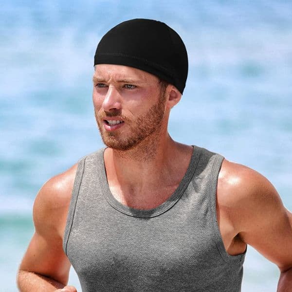 B3_tds0019_Czapka czarna do biegania sportowa elastyczna