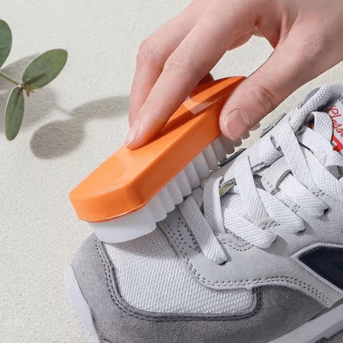 A10_b6_Q95A Szczotka do nubuku (plastikowa)