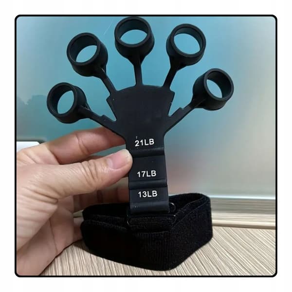 A3_tds0264_Finger trainer czarny